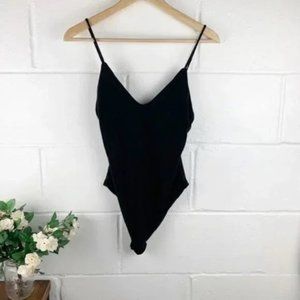 Fashion Vitamins Black V-Neck Sleeveless Bodysuit Size Large